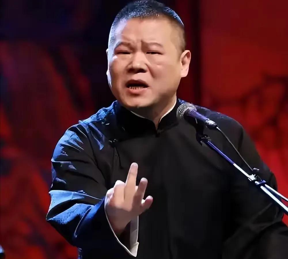 最近最火的两件事就是，释永信被抓，岳云鹏开演唱会。
在大家眼里，释永信乃佛家清净