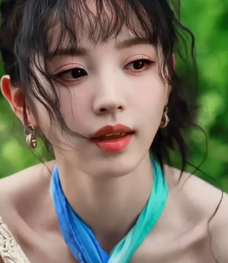 美的很安心🥰田曦薇， 小田今天用答案之书测了你今年能不能大火，书里说你将会迎来