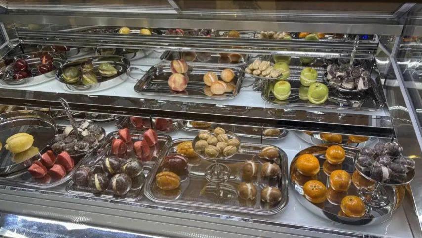 苏州天价花生壳冰淇淋走红：仪式感吸睛，分量惹议！你愿为“设计”买单吗？