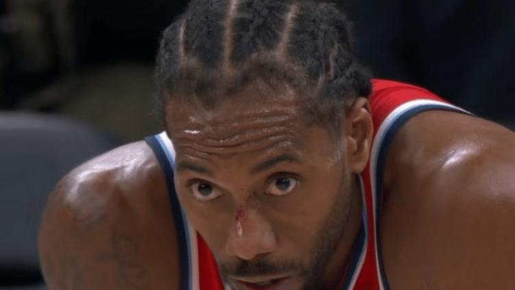 “死亡之瞳”再现，末节20分+4记三分，卡神全场砍45分助队6连胜！