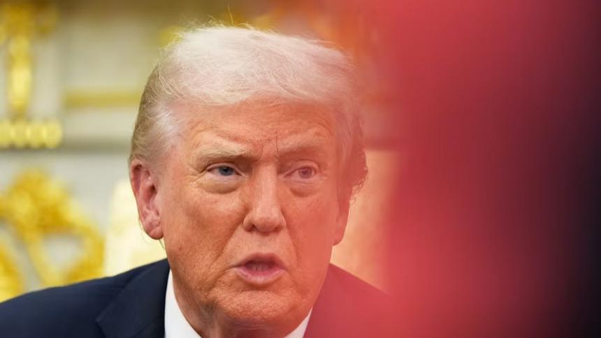 特朗普首次重大制裁俄罗斯，呼吁莫斯科同意立即停火