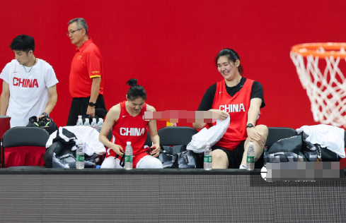 张子宇今天参加了训练，晚上应该会打了吧，能不能给中国女篮带来胜利，今晚也是很重要
