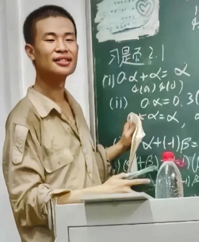 北大韦神到底有多牛？

中国航天，卡了三年的“技术难题”，被他抱着矿泉水啃着馒头