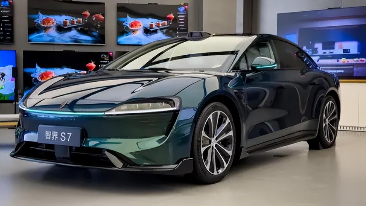 2026款智界S7曝光！82度电池混装，续航705公里，配华为ADS4.0