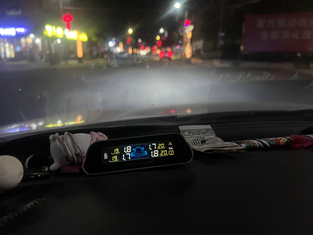 经典R18
好久没冒泡了，群里都好久没进新人了
可以互动猜一下我这是哪一款哪一年