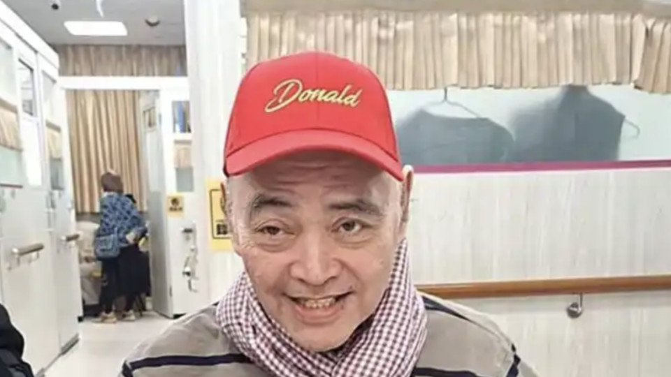 73岁歌手张伟文住进ICU，医生表示束手无策，罹患痴呆症晚年凄凉