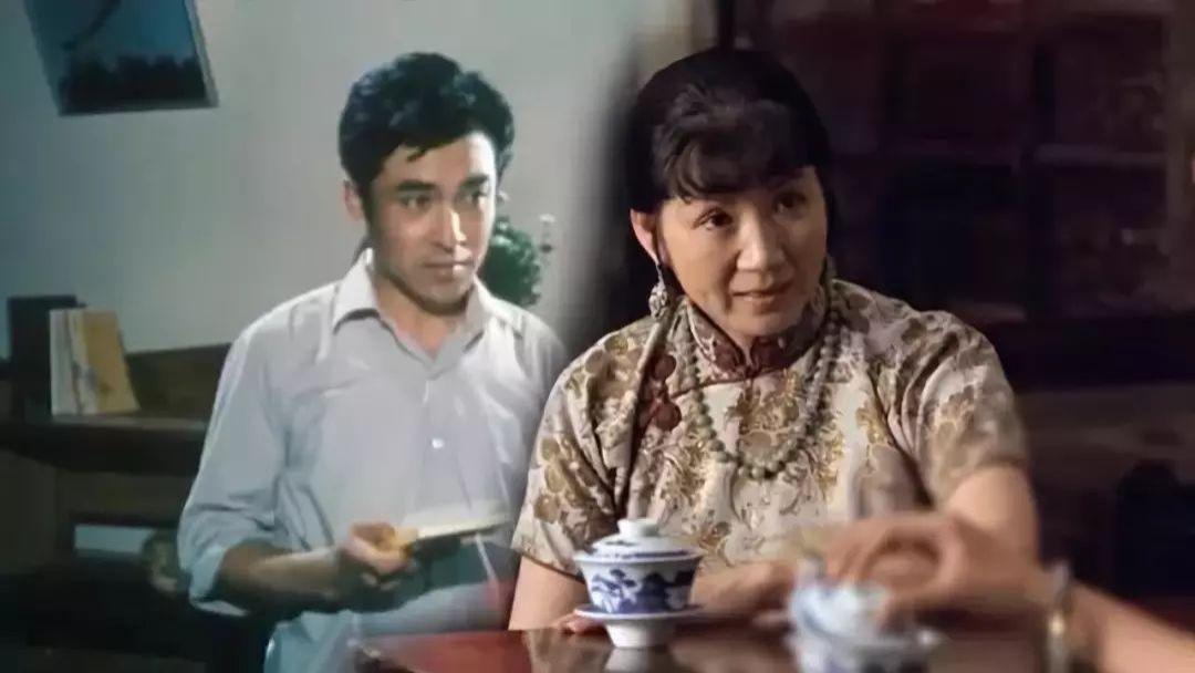 王鸥王仁君新年拜访曹翠芬