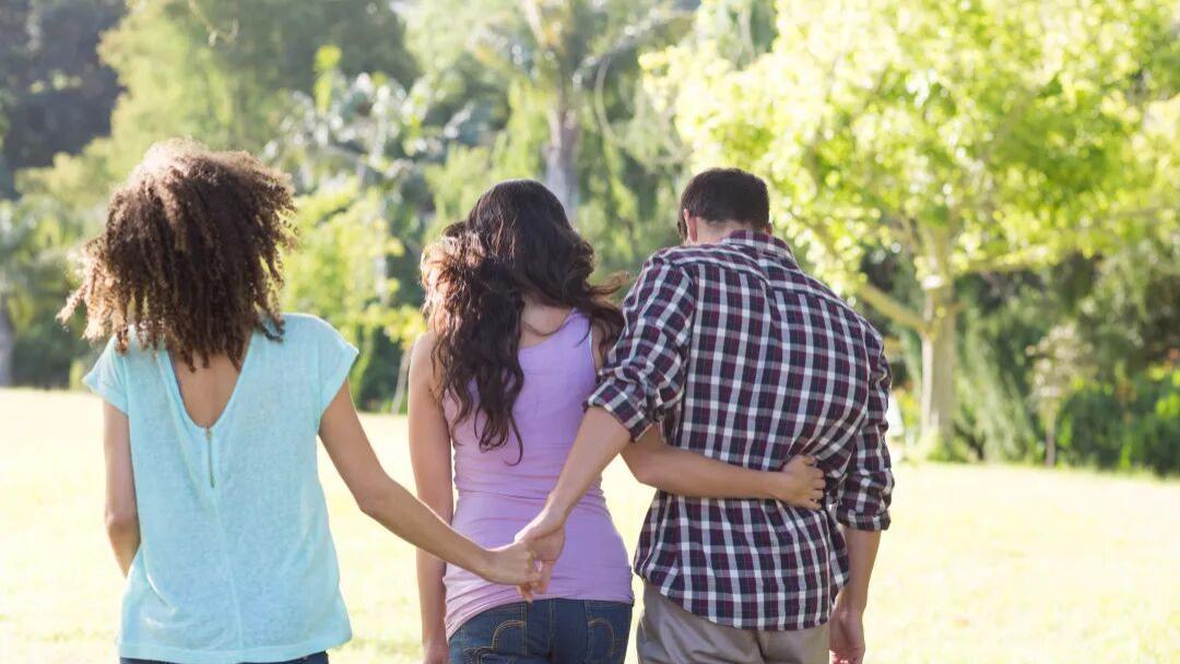 生活中如何远离小人？