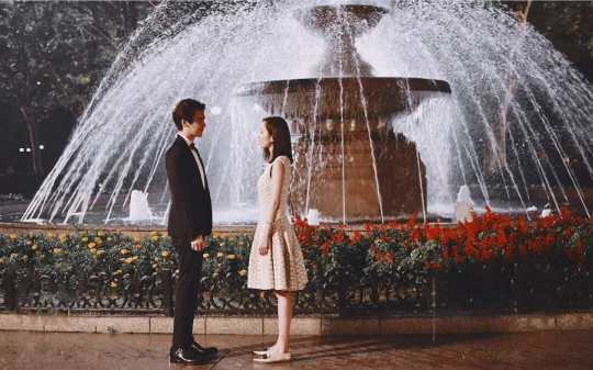 弟弟说贫民窟会拆迁，爸妈就把我活活打死