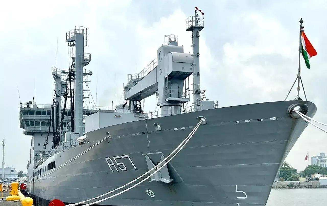 中国前脚宣布墨脱水电站开工建设，印度后脚就与菲律宾决定于8月3日在南海靠近中国有