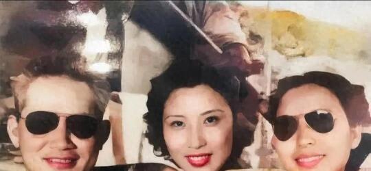 张灵甫痴迷的王玉龄有多美？看1952年和姨夫孙立人合影，就明白了！



195