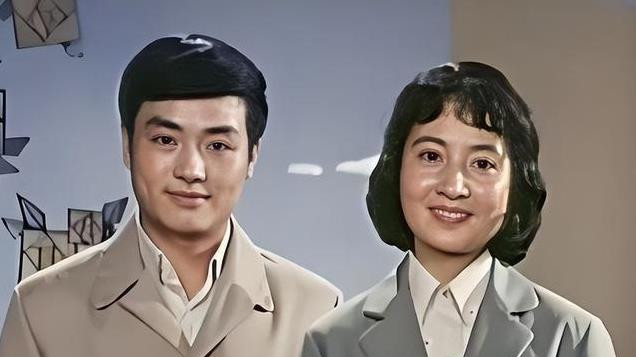 高英意外摔跤引关注，69岁老演员隐退不在