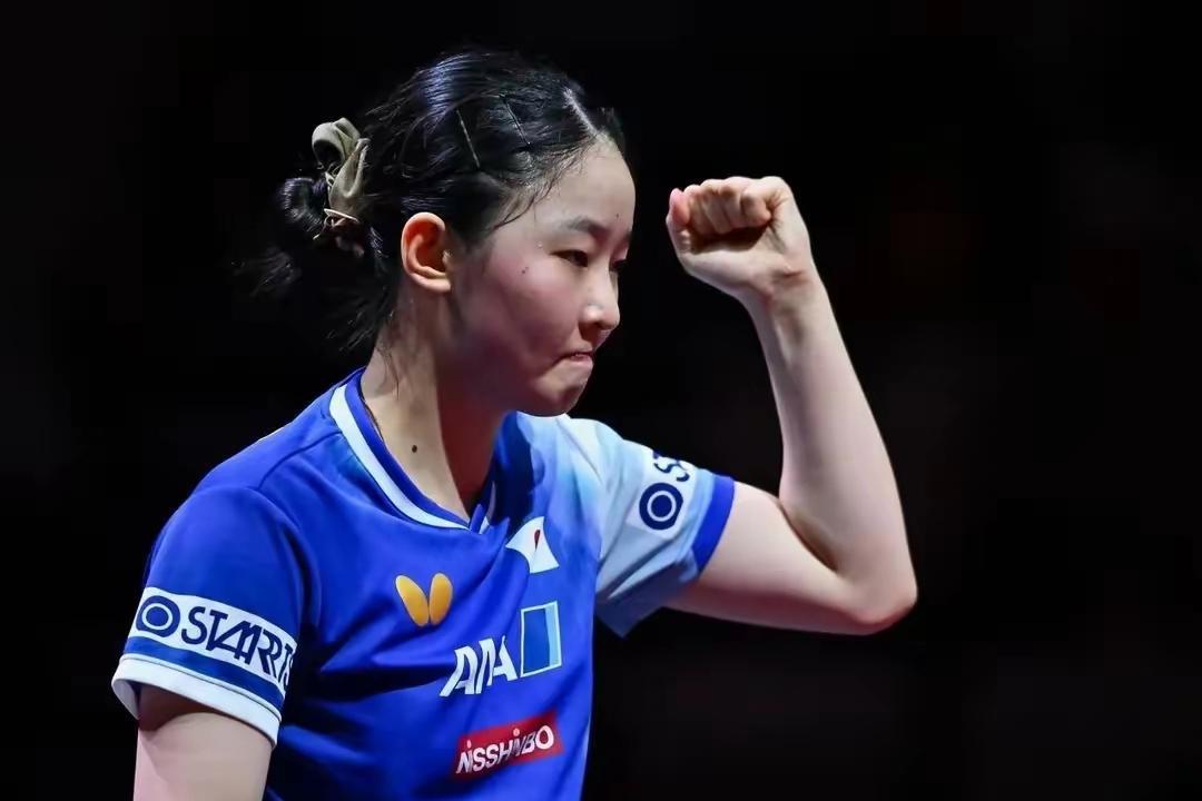说真的，日本乒乓球未来之星，张本美和现在到了頸瓶期，不换老爸教练难前进！

张本