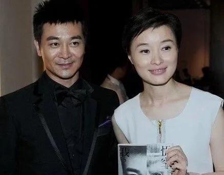 #吴越吴樾同框引热议｜两人意外撞名又撞“气质”，网友：竟有夫妻相！
近日吴越与吴