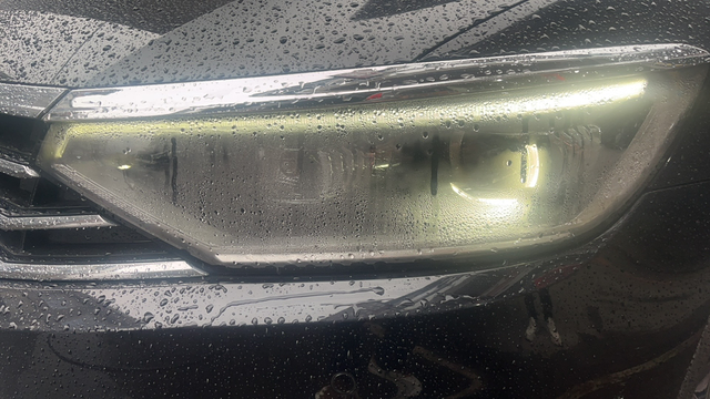 22年买的迈腾大灯进水
刚买俩年的时候就出现大灯进雾的情况，犹豫去年天气很少下雨