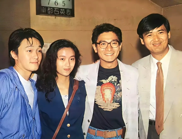 华语影史“五绝”
喜剧第一：周星驰
功夫第一：成龙
文艺第一：张国荣
演技第一：
