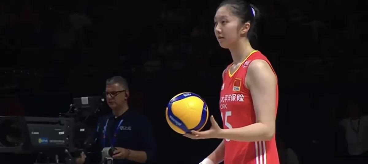 3：0！一群娃娃打天下，我看行！
     今晚，2025世界女排联赛中国北京站