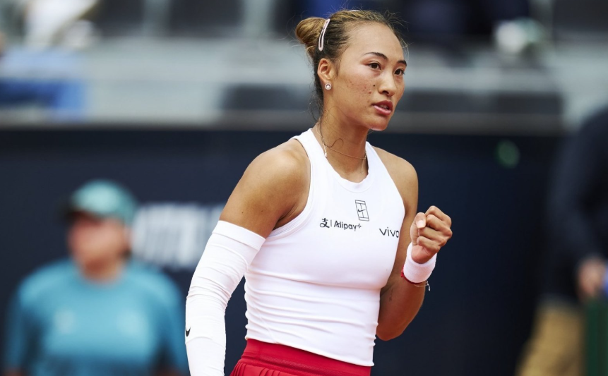 郑钦文还是差距很大，萨巴伦卡2-0横扫阿尼西莫娃卫冕美网冠军。

在今年美网女子