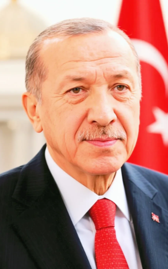 7月18日，土耳其总统埃尔多安紧急致电俄罗斯总统普京，双方重点就促成俄乌启动第三轮谈判紧急通话