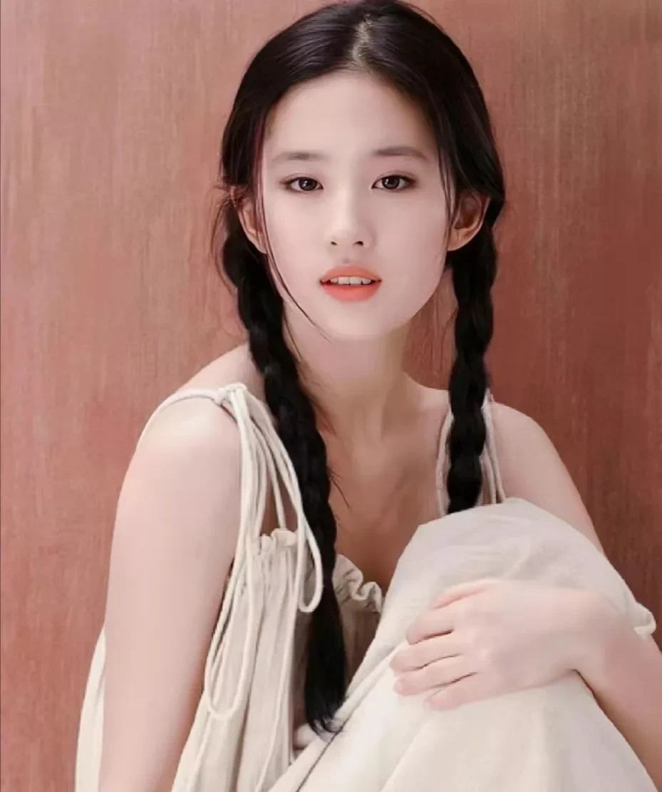 刘亦菲代言华为引争议











什么？刘亦菲一个美国人，代言咱们的民