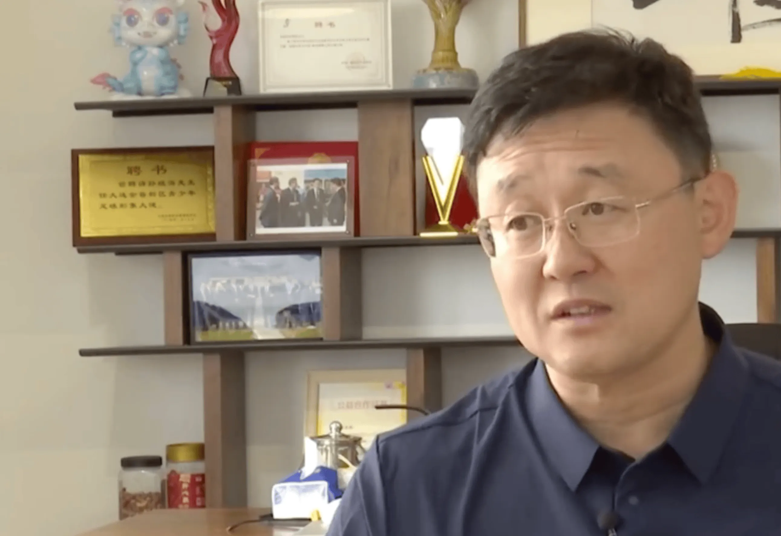  前国脚孙继海接受了央视体育足球之夜节目的采访，在采访中孙继海谈到了为什么国足球