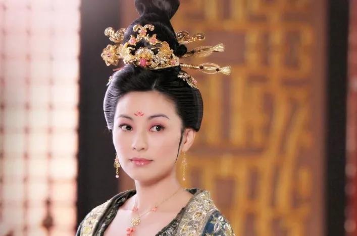 881年，黄巢活捉广德公主，威胁她说:“你的丈夫不肯降被杀，你若是投降我敢保证没