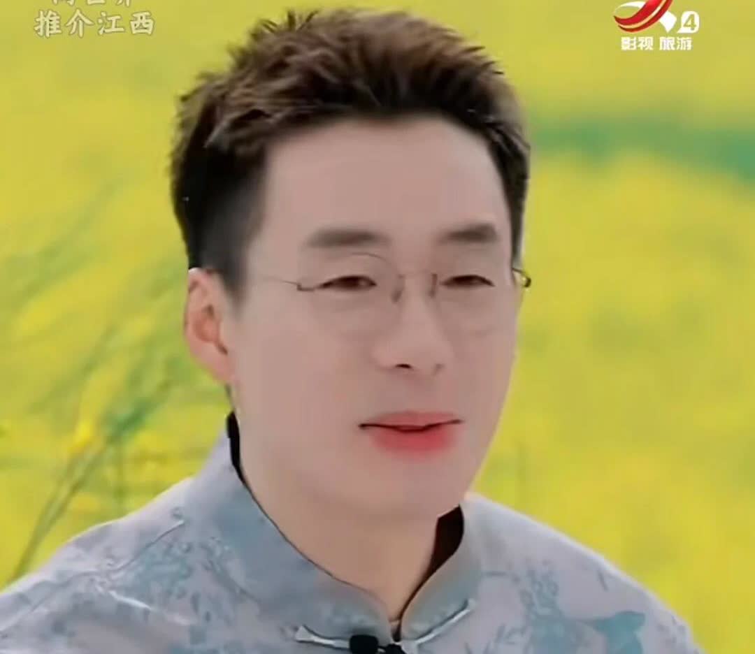 我有种预感，
新东方顿顿离职后不会再当主播，
也不会像董宇辉一样开自己的公司