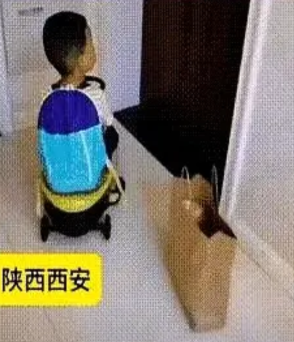 “泪目了！”陕西西安，一对夫妻离婚了，儿子跟了妈妈生活，当他得知好久没见的爸爸要