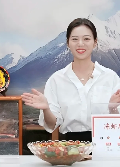 截止到10点20分
今天的GMV820万了
小龙虾返场卖的挺好
很多朋友来复购