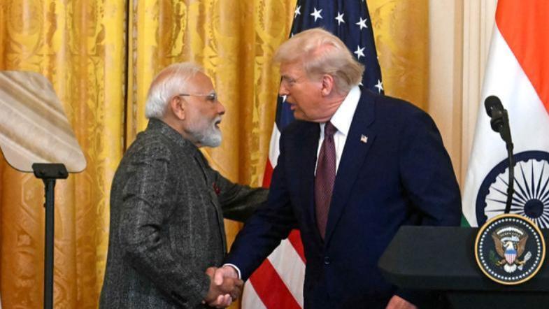 印度拒收俄油，俄罗斯油轮排队中国近海，折价大甩卖引关注