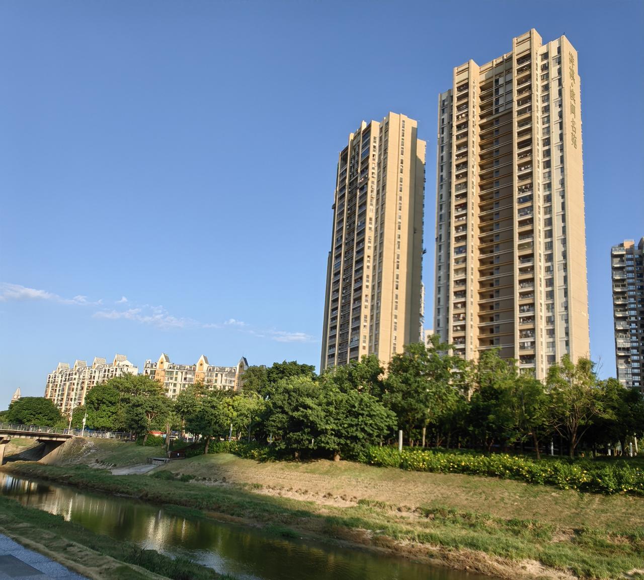 结婚十年，
我从事事听从婆婆意见的好儿媳，
变成了一句话也不和她说的“坏儿媳”，