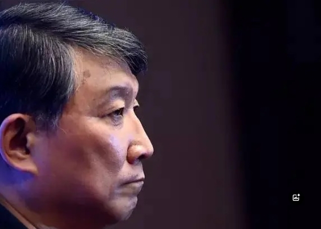 估计宫鲁鸣的肠子都要悔青了。

明明知道自己技不如人，却还在赛前向日本队高调喊话