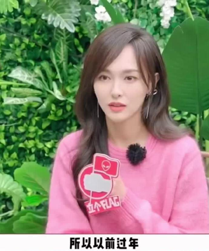 #唐嫣美成啥了 欧豪也是个神#
她一笑，世界都亮了！唐嫣的甜美真让人无法抗拒，感