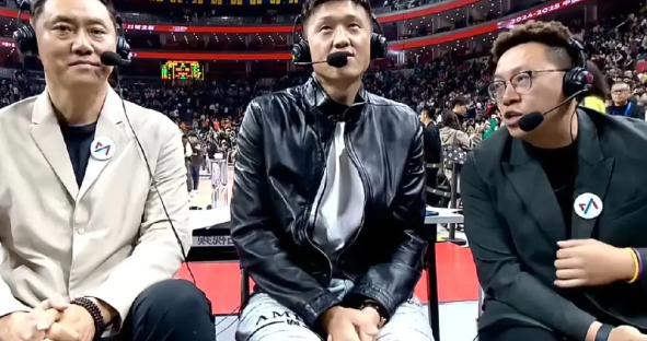 周鹏谈广东男篮战胜上海男篮：

“最后时刻，广东队还是展现出了底蕴，关键球的处理