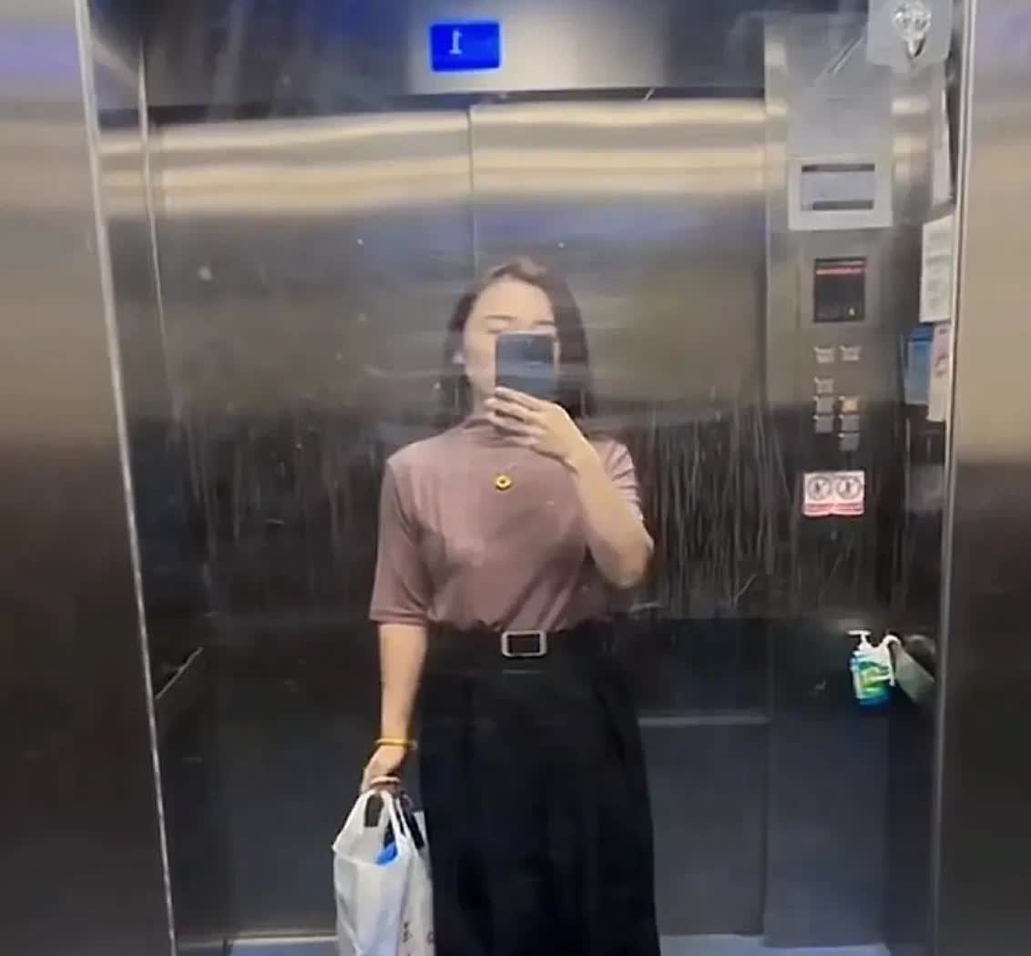 山西，一名女子在网上买了一条阔腿裤，没想到的是，她由于疏忽，给买大了，当她穿上后
