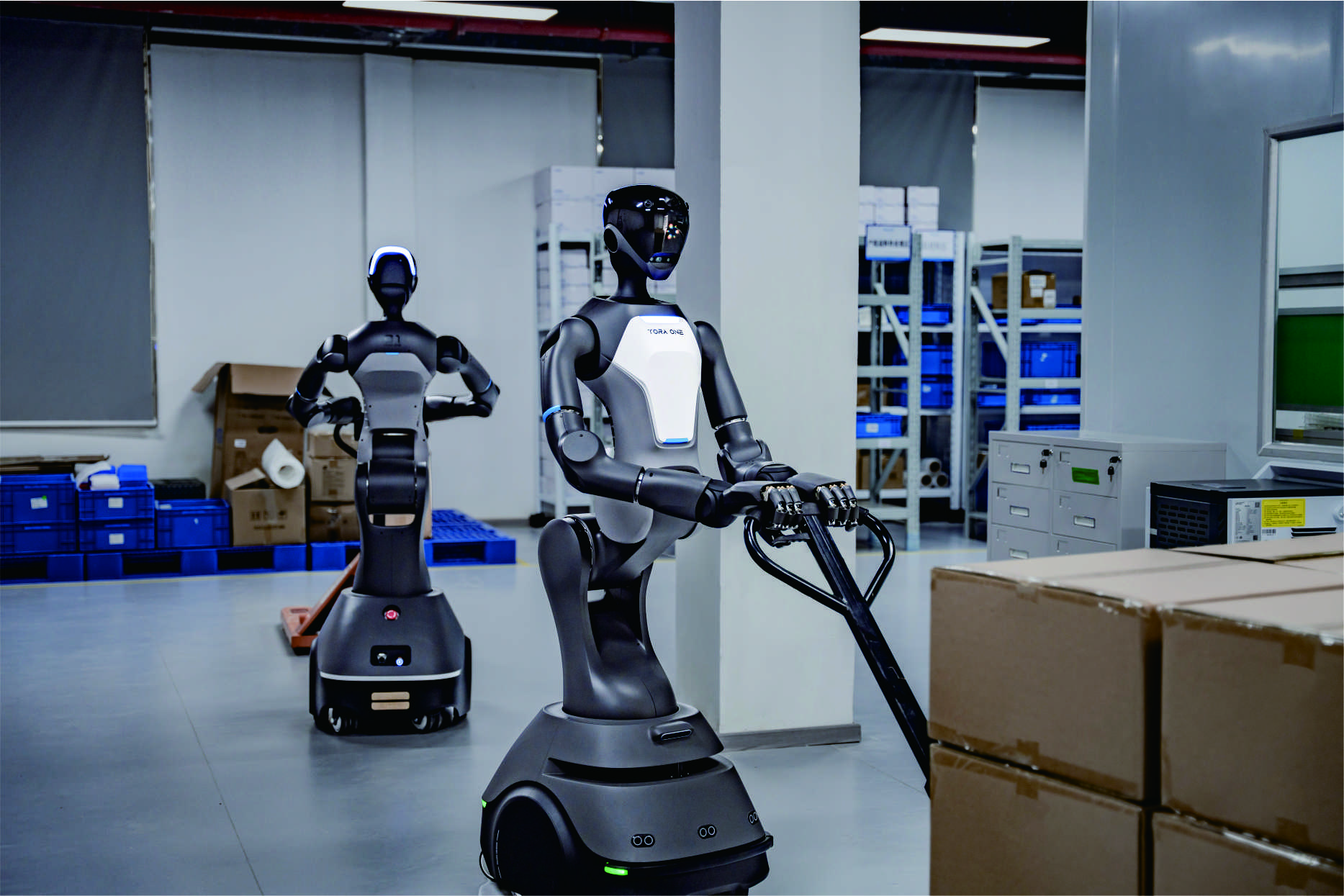 端午发粽、地铁安检、展会比耶，触觉“小能手” 科技“大忙人”