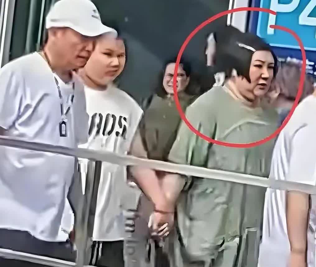 天啦，被郭德纲一家震惊到了！

这是宠溺过头了嘛，10岁小儿子体重高达160