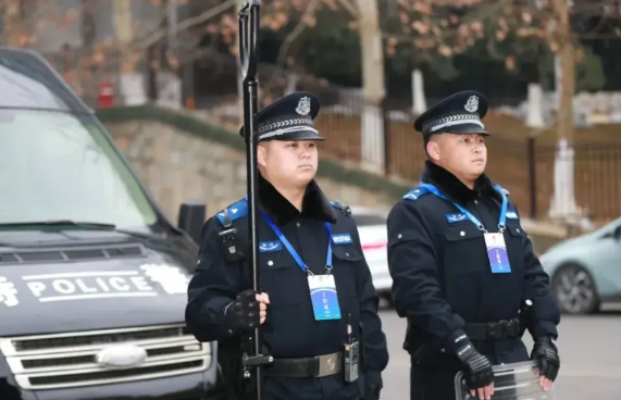 辅警现在是越来越难考了，这到底是好事还是坏事儿呢？
早些年，各地公安系统招巡防，