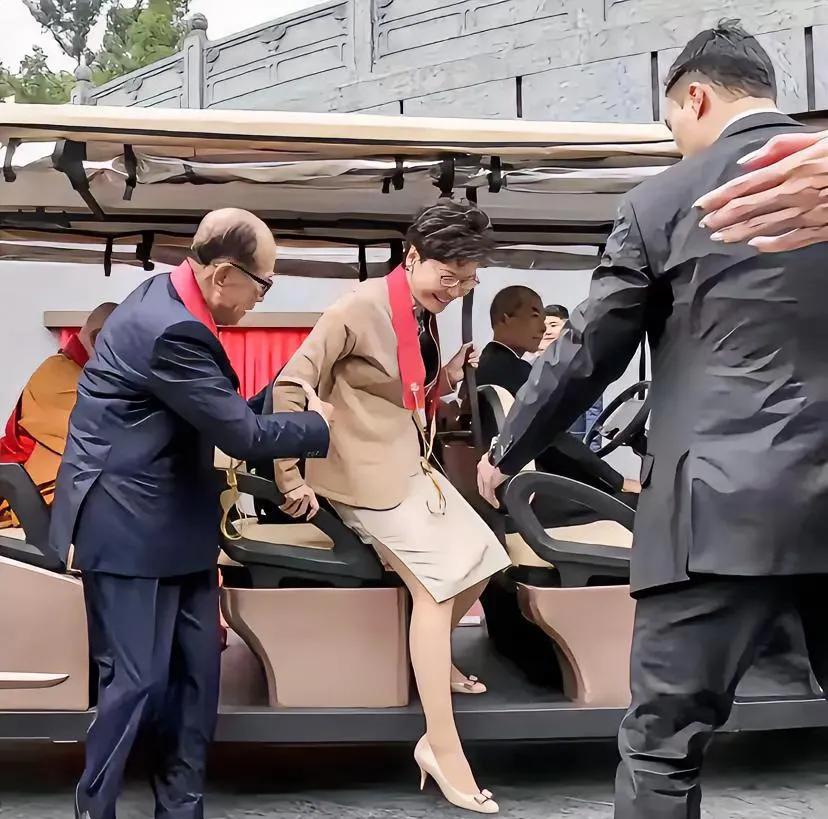 佩服！这位大爷有眼力劲！！