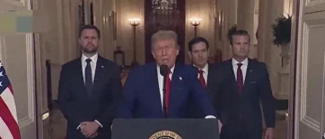 美国人猛的一下从挥起屠刀变成了充满仁慈的教父
美国人攻击了伊朗，然后跳出来，“我