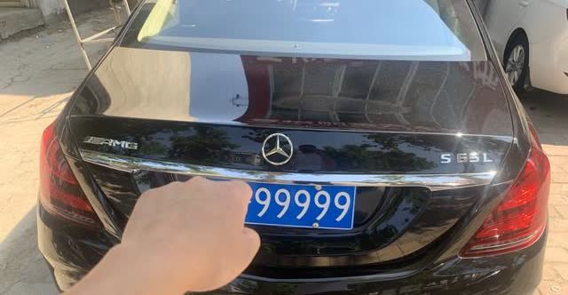 陕U与陕A车牌有啥区别？该咋选？

2020年4月1日起，陕U车牌在西安亮相