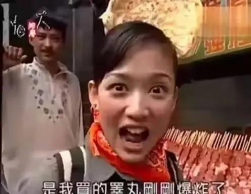 陈乔恩喜欢吃睾丸，是真的，不是假的！
我之前写过一篇关于陈乔恩做针灸的文章，其中