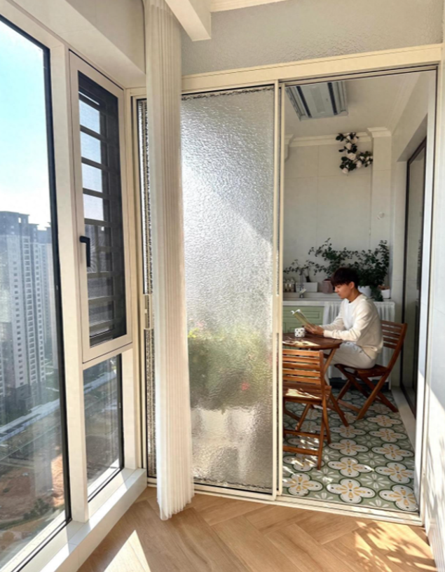 装修时，阳台是封，还是不封？如果封，怎么封才好？相信有不少人很纠结。实际上，阳台