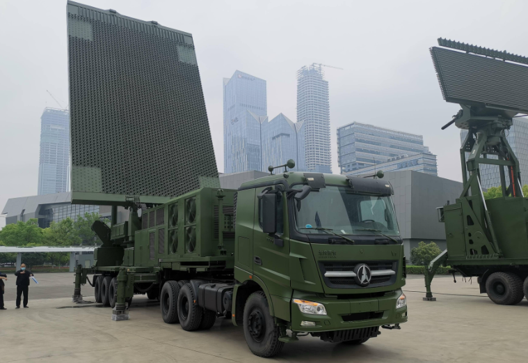 泰国买了中国反炮兵雷达，赶紧运回国，正好用上。
 
泰国陆军代表团在齐齐哈尔验收