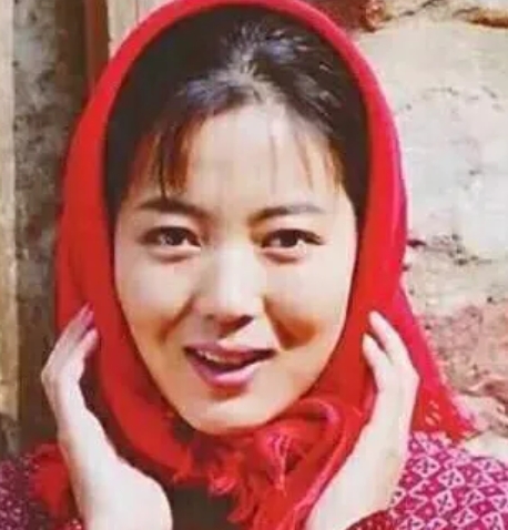 2003年，王茜华向周京提出了离婚，丈夫的生活习惯，实在让她难以接受。面对王茜华