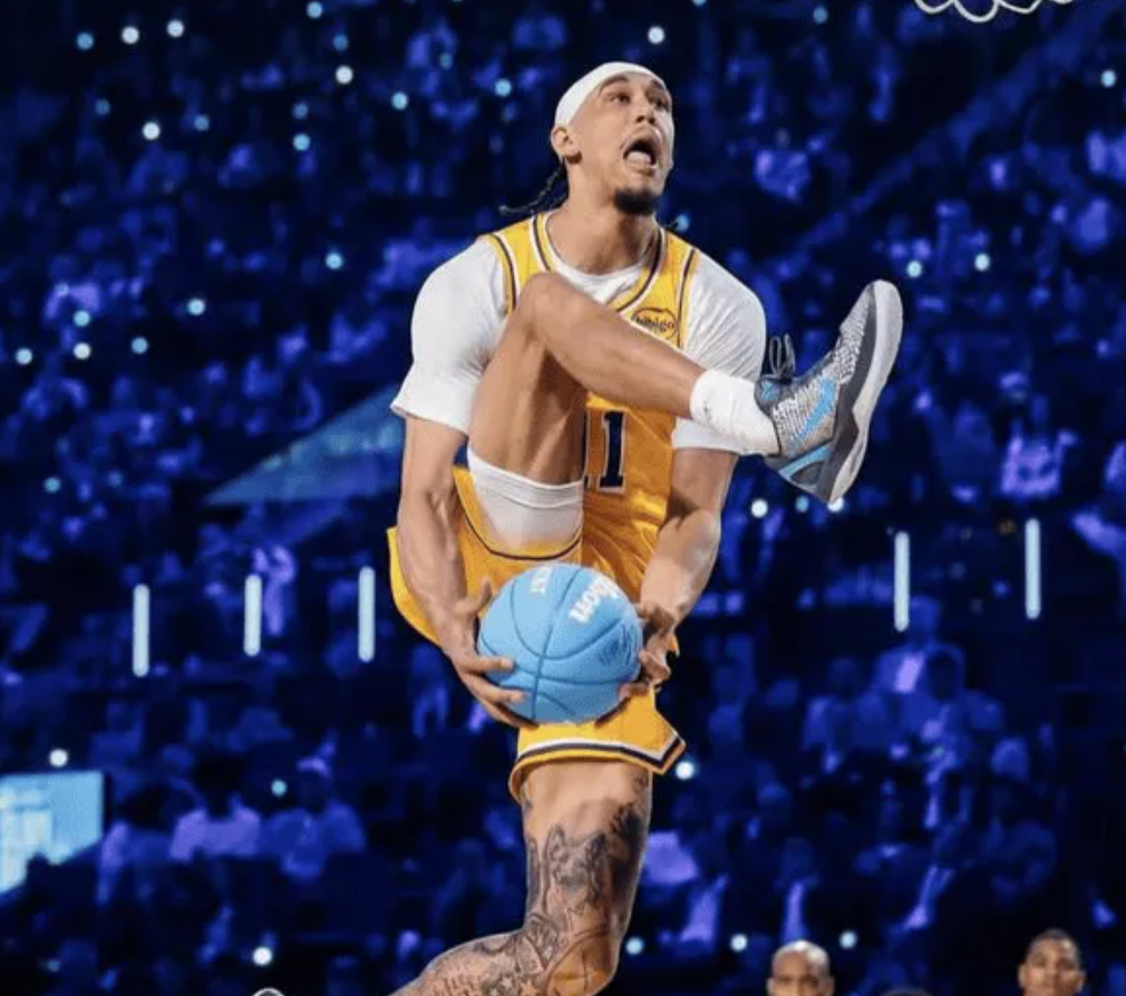 今日NBA扣篮大赛，海斯在首轮被淘汰出局。
随后，海斯个人Instagram上发