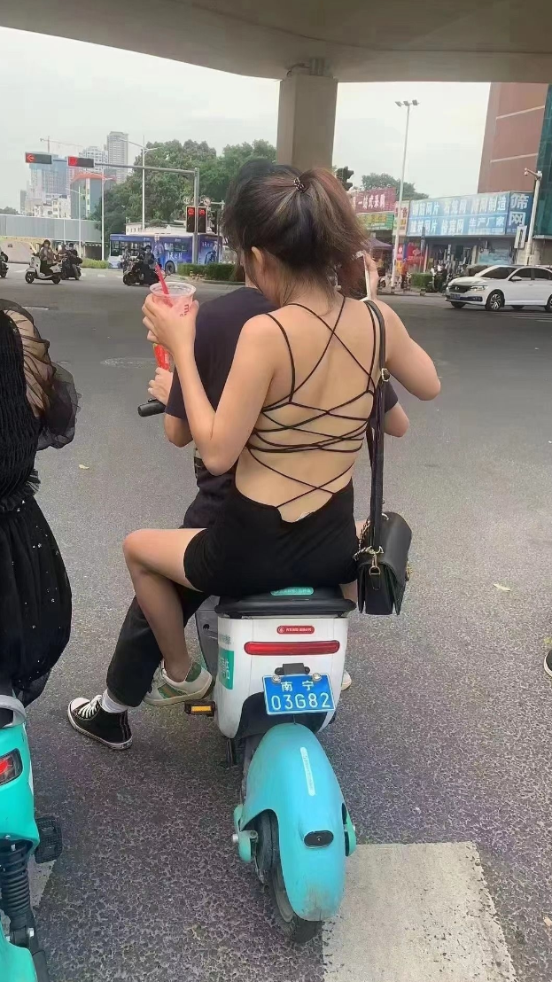 过年杀猪都不敢这么绑吧！