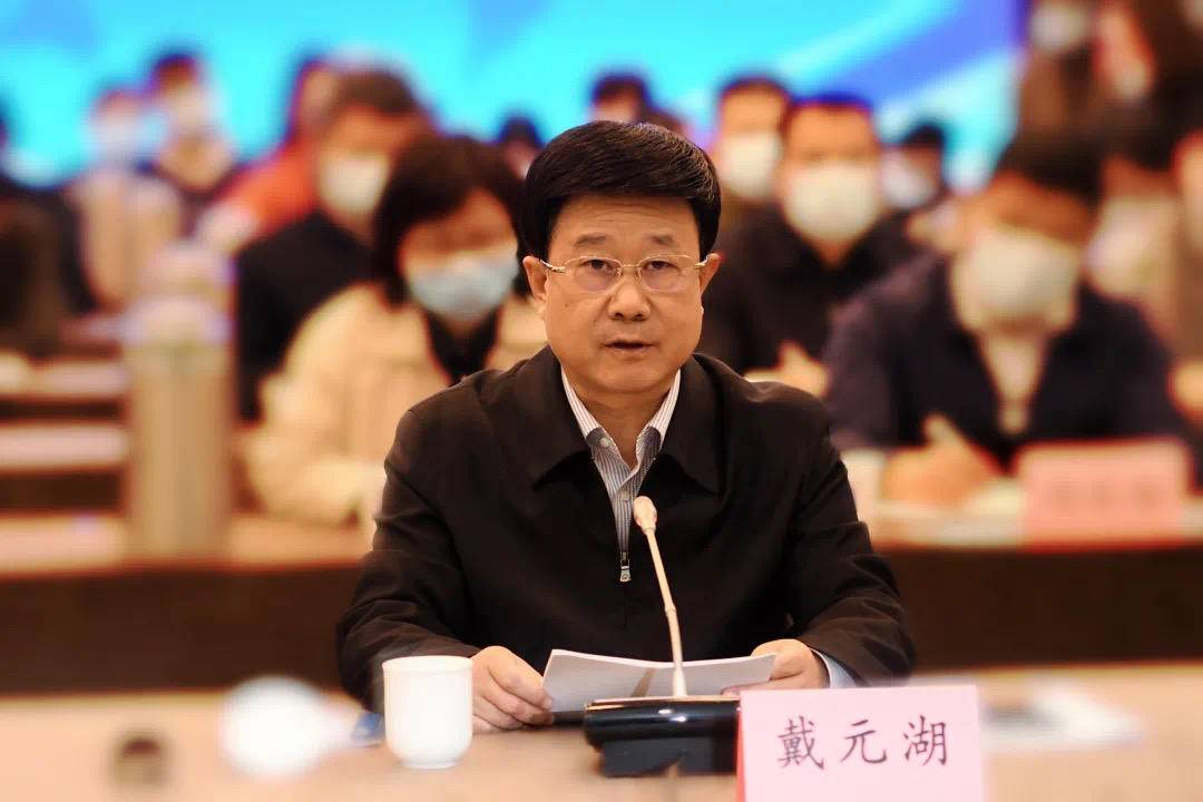 江苏反腐周末继续发力，继昨日泰州市人大原副主任落马之后，今天再次查处一名厅级干部