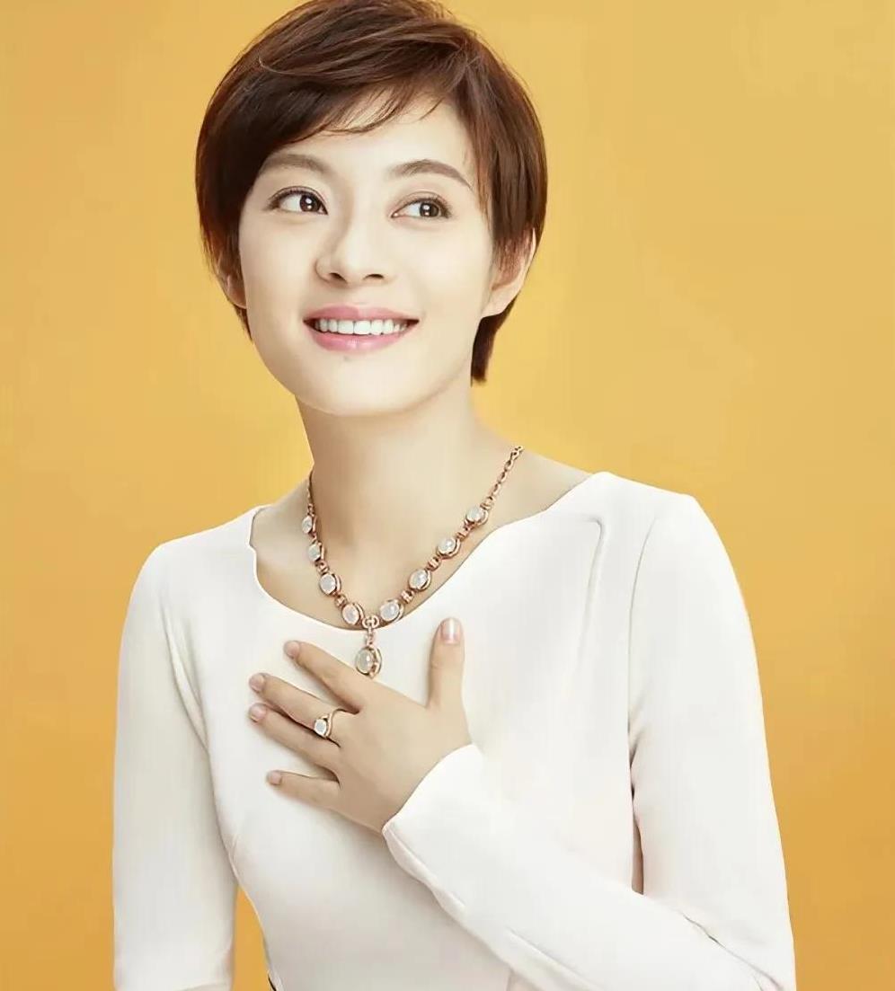 罗晋合作过的六位美女演员，大家觉得和谁最有cp感呢？
1.孙俪
2.苗圃
3.唐