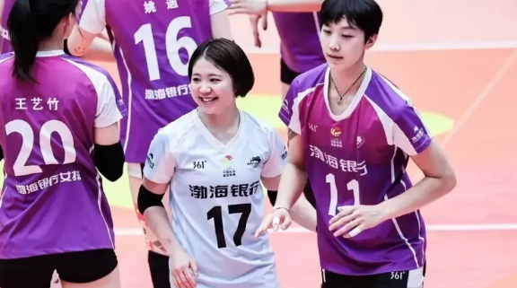 续约，强烈要求续约！
赛季还没有结束，天津女排自由人藤井莉子就提出了续约申请。